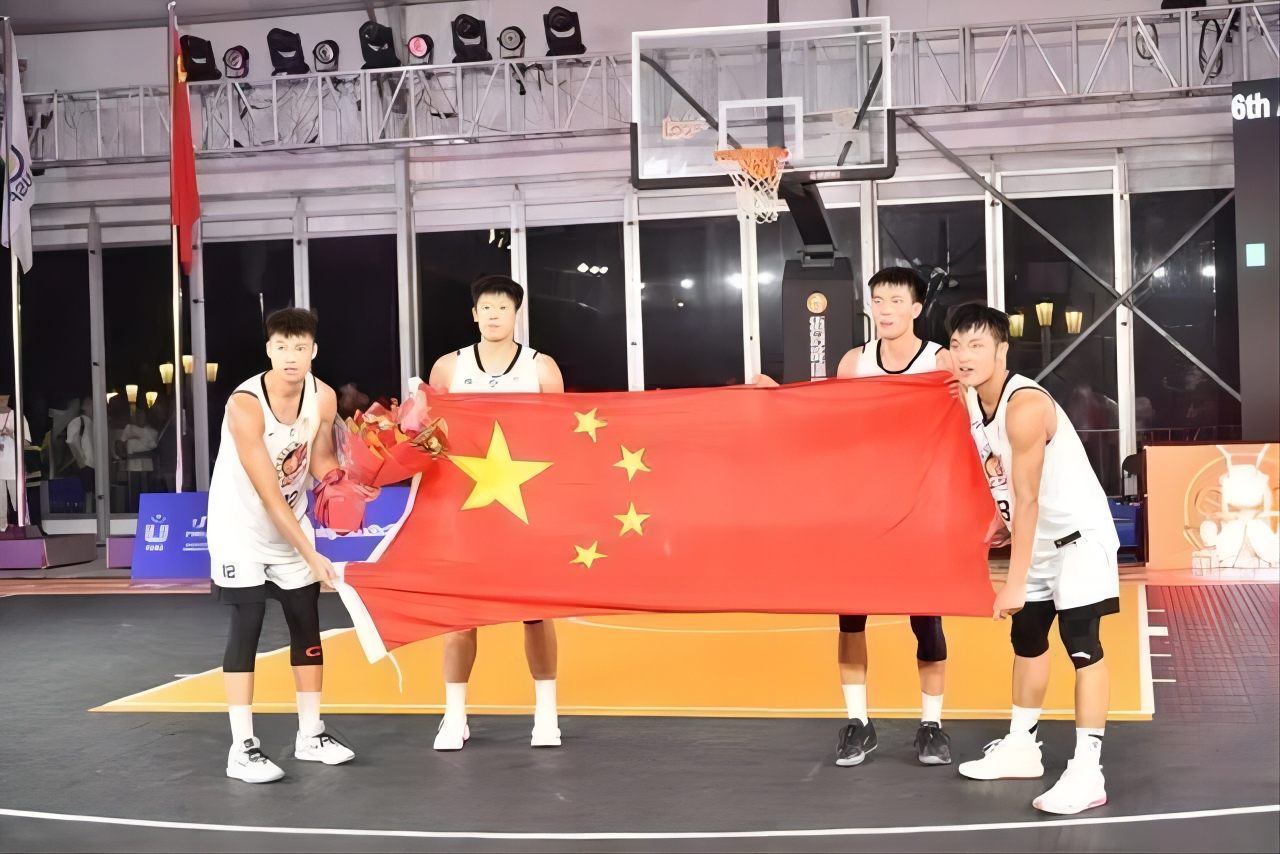 亚洲冠军‼️为广工男篮点赞‼️