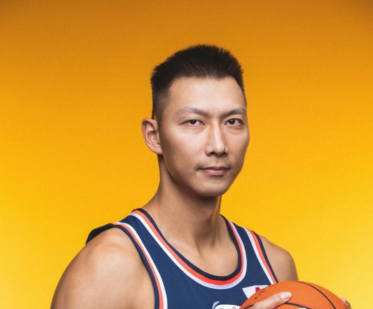 易建联 前中国国家男篮队队长